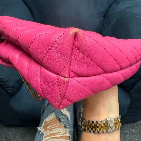 Tory Burch Kira Hot Pink Quilted Women's Bag - Picture 8 of 12